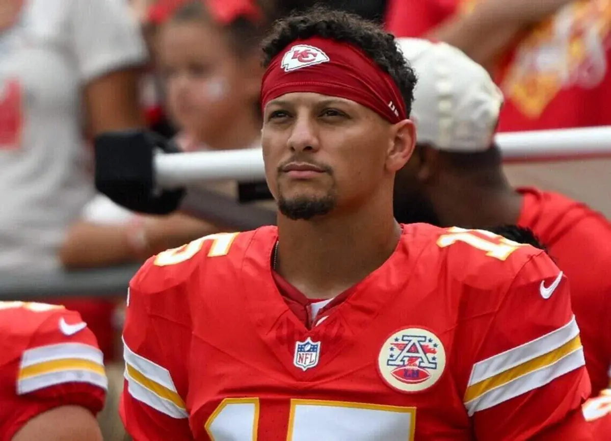 Nwosu va fi amenzat cu 17.911 dolari pentru incidentul cu Mahomes