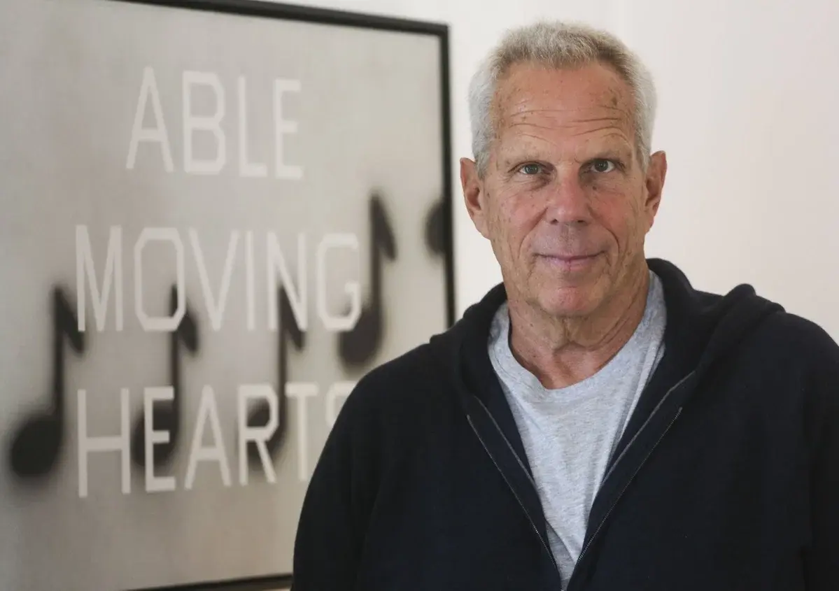 Steve Tisch rămâne președintele Giants după ce a fost obligat să-și vândă acțiunile